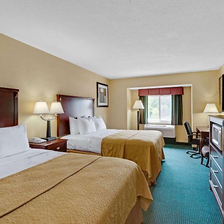 Ramada By Wyndham Kittery Hotel Exterior photo